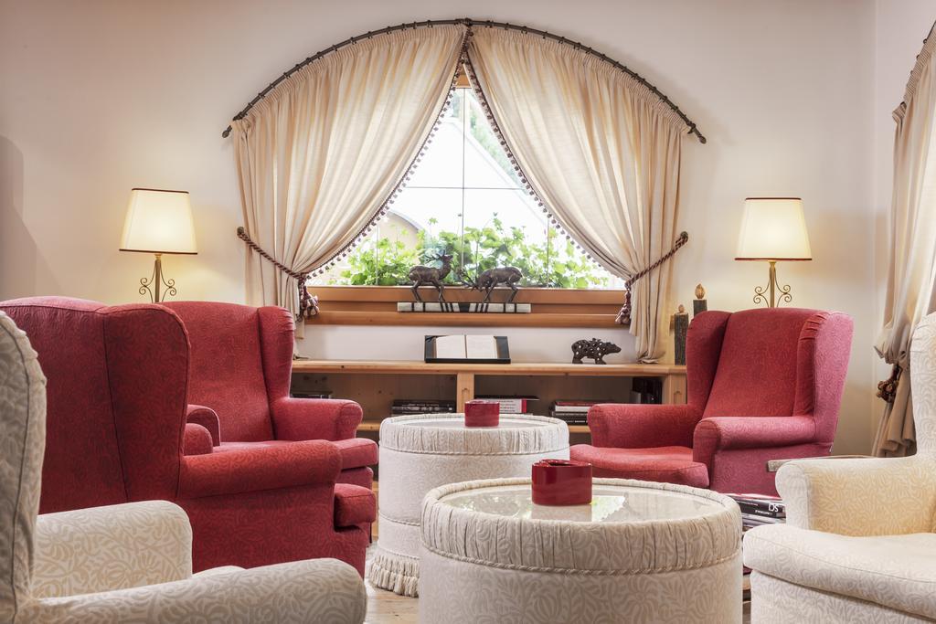 Hotel Chalet Del Sogno Мадонна-ди-Кампильо Экстерьер фото