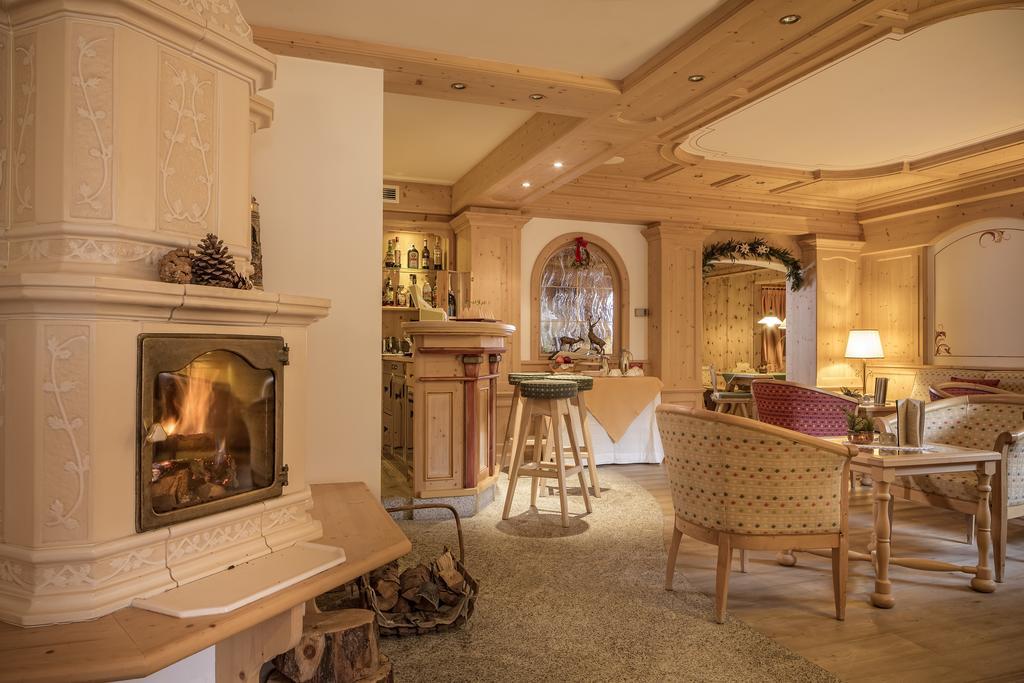 Hotel Chalet Del Sogno Мадонна-ди-Кампильо Экстерьер фото