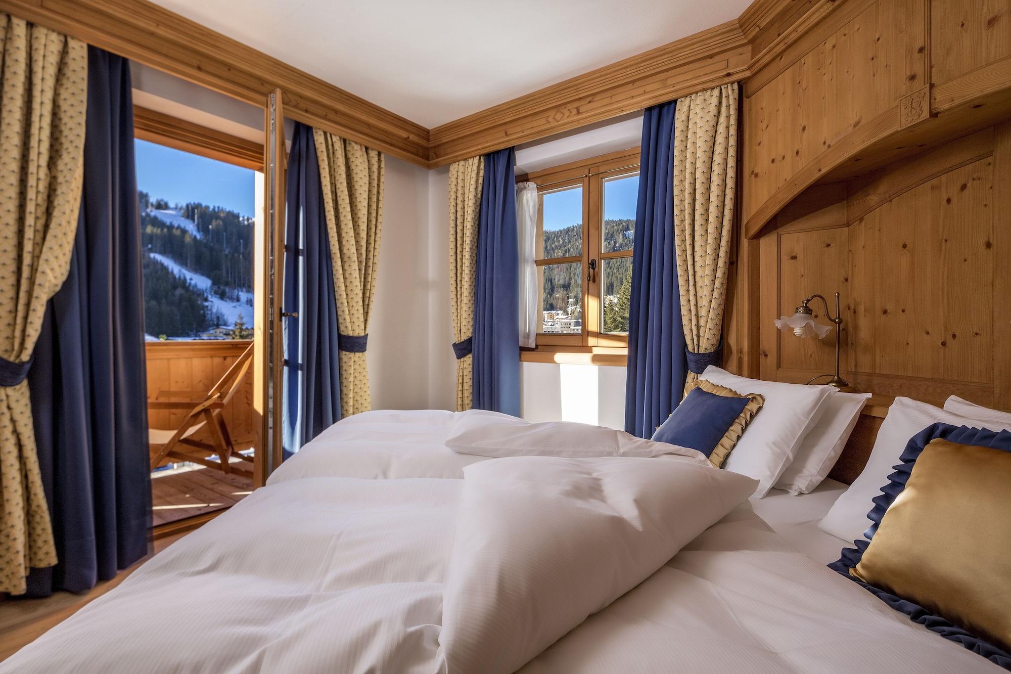 Hotel Chalet Del Sogno Мадонна-ди-Кампильо Экстерьер фото