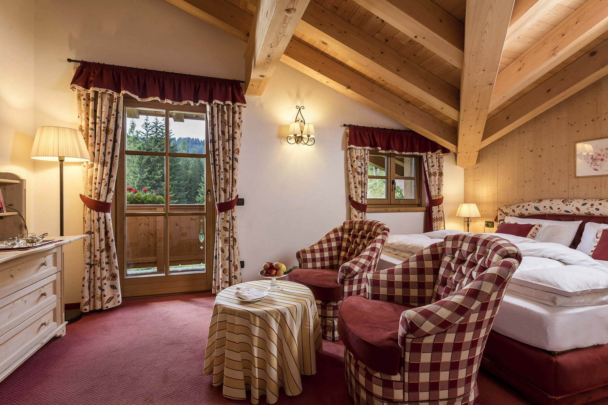 Hotel Chalet Del Sogno Мадонна-ди-Кампильо Экстерьер фото
